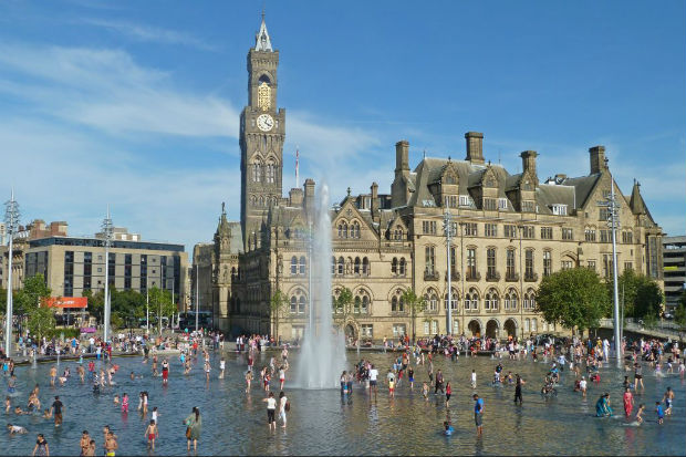 A_sunny_day_in_Bradford_City_Park_with_City_Hall_Taken_by_Flickr_user_8th_September_2012-e1554730215244-1024x6